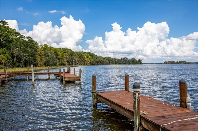 $347,400 | 26841 Bella Vista Drive, Howey-in-the-Hills, FL 34737