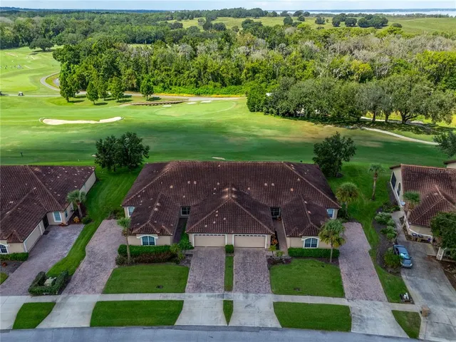 $347,400 | 26841 Bella Vista Drive, Howey-in-the-Hills, FL 34737