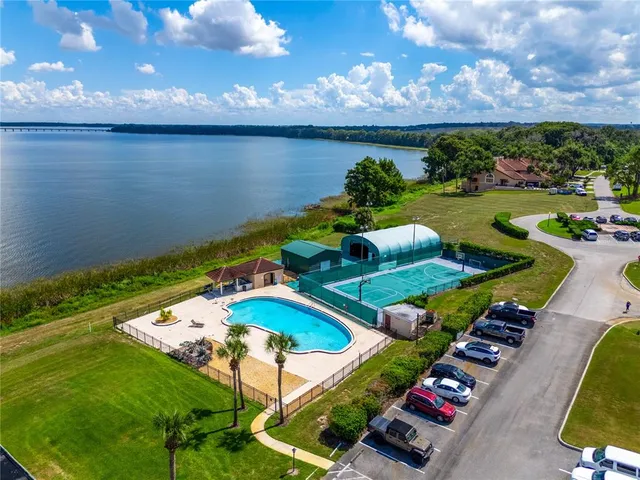 $347,400 | 26841 Bella Vista Drive, Howey-in-the-Hills, FL 34737