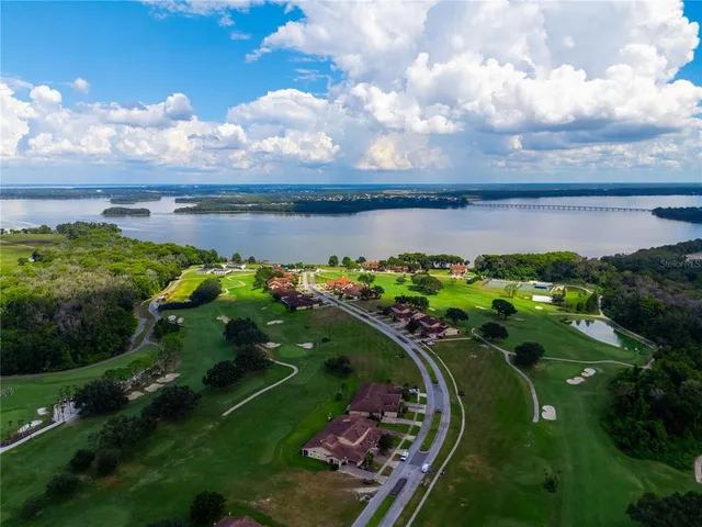 $347,400 | 26841 Bella Vista Drive, Howey-in-the-Hills, FL 34737