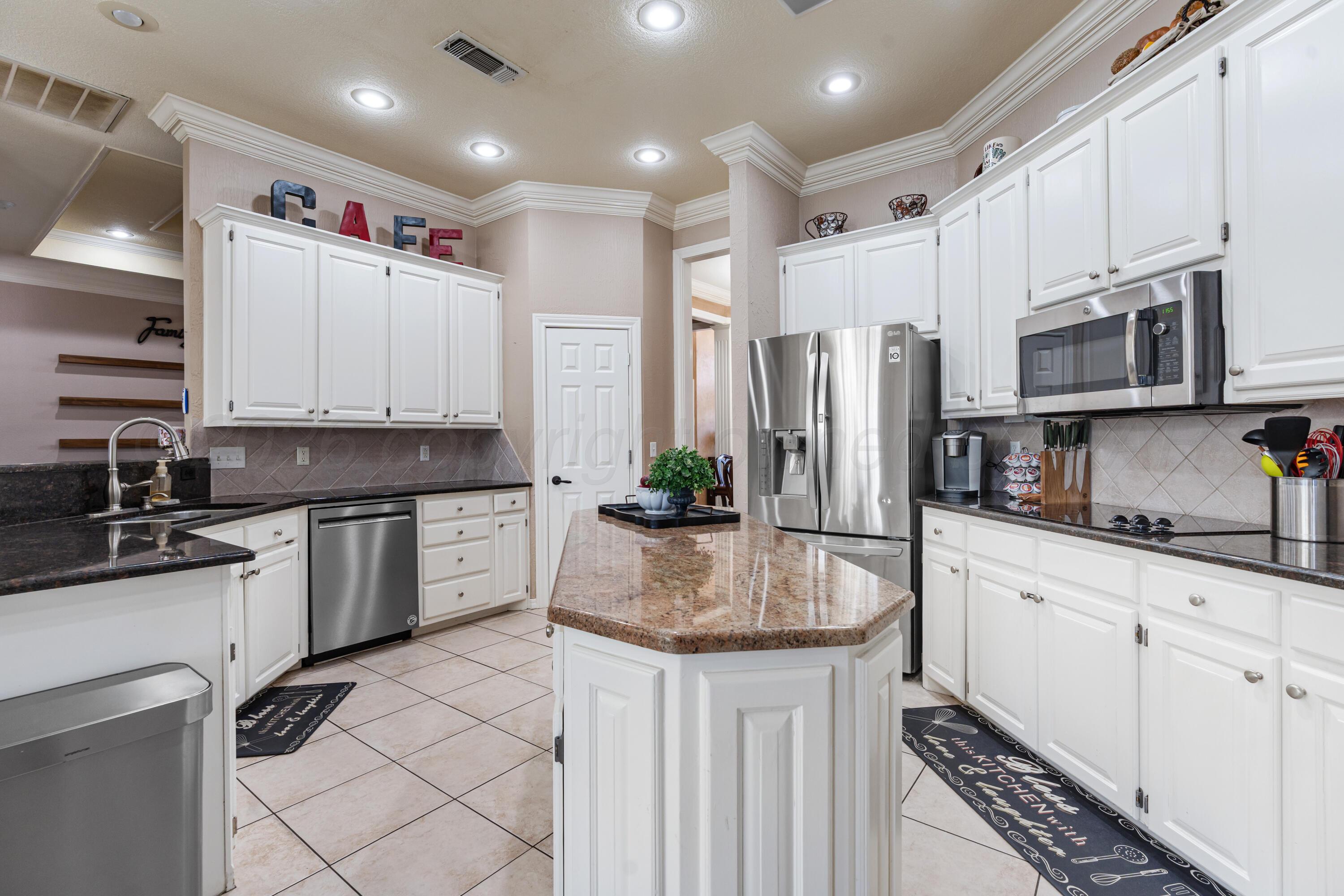 7101 Rochelle Lane Amarillo, TX 79109 - Photo 13 of 41 7107 Rochelle-07