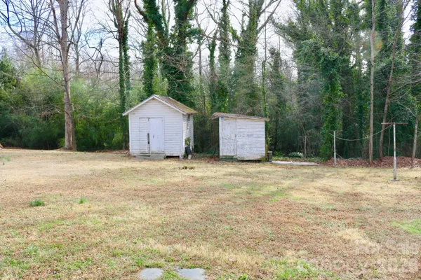 $260,000 | 2280 19th Avenue Northeast, Hickory, NC 28601