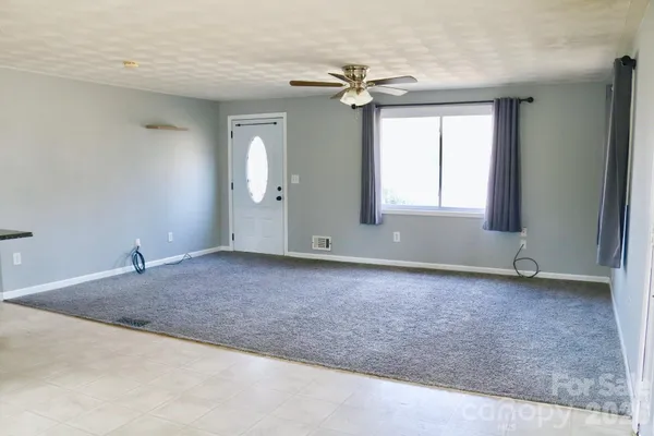 $260,000 | 2280 19th Avenue Northeast, Hickory, NC 28601