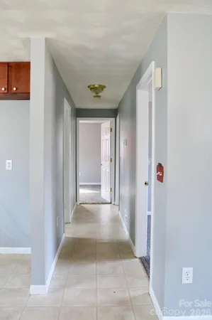 $260,000 | 2280 19th Avenue Northeast, Hickory, NC 28601