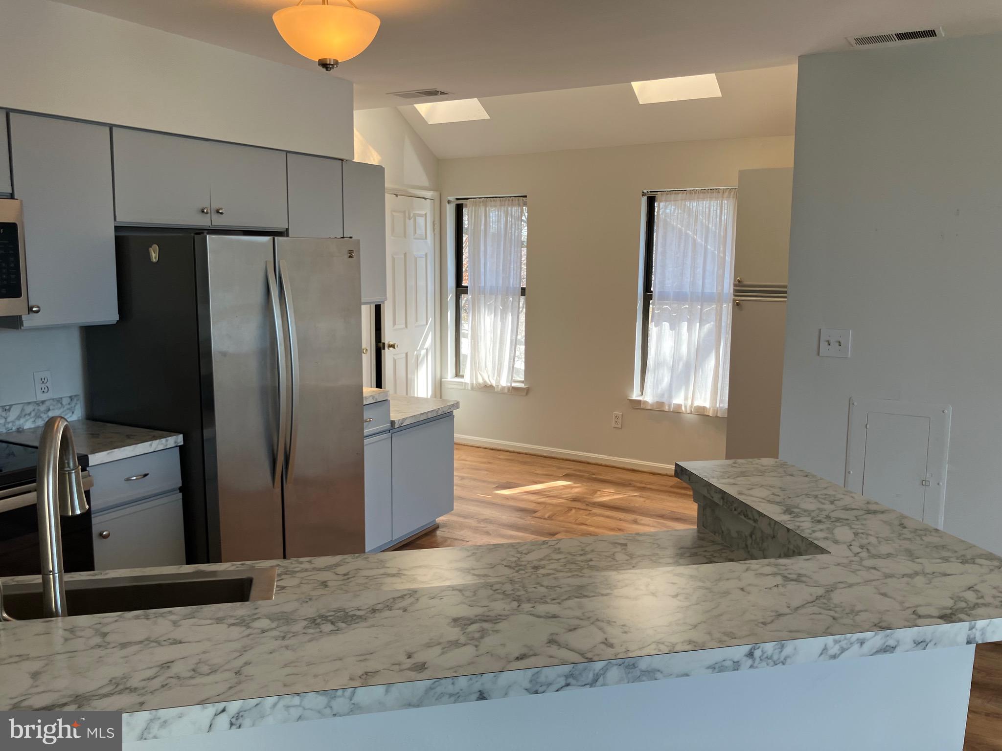 11152 Harbor Court Reston, VA 20191 - Photo 17 of 24