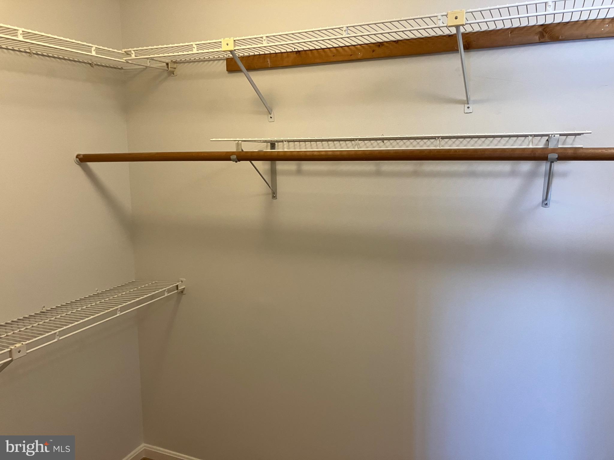 11152 Harbor Court Reston, VA 20191 - Photo 3 of 24