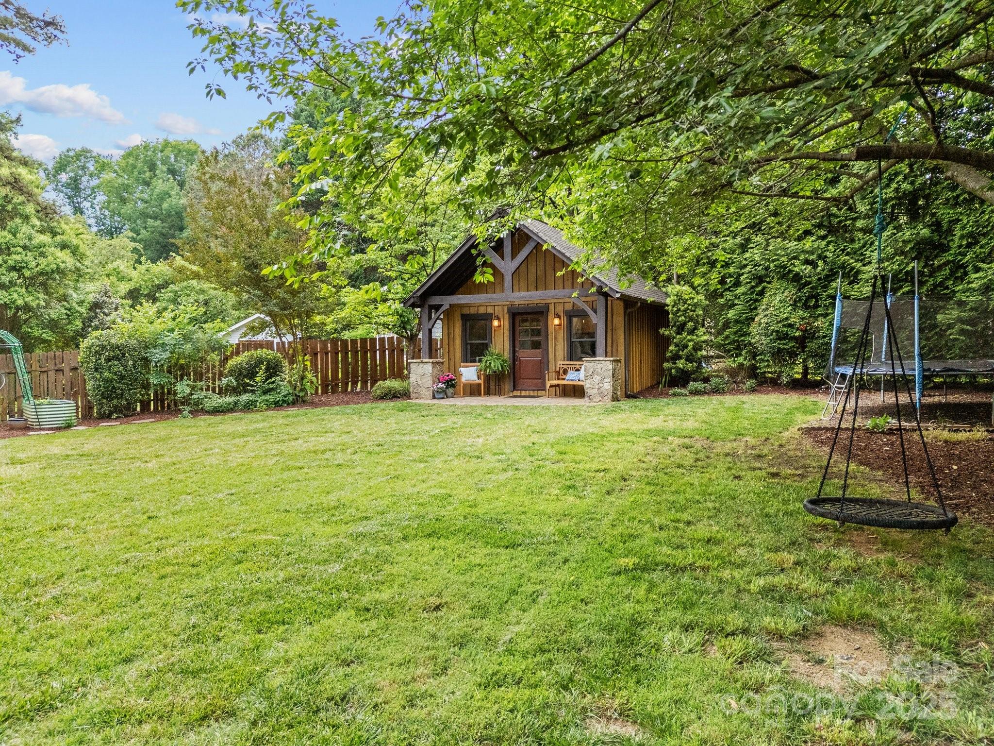 21305 Sandy Cove Road Cornelius, NC 28031 - Photo 6 of 48 Gallery Image 6