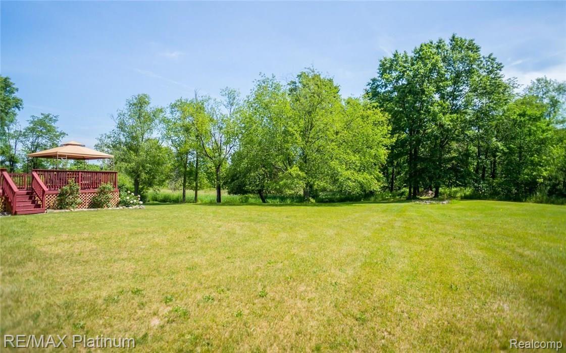 4501 Bentley Lake Road Howell, MI 48843 - Photo 29 of 40 29.jpg