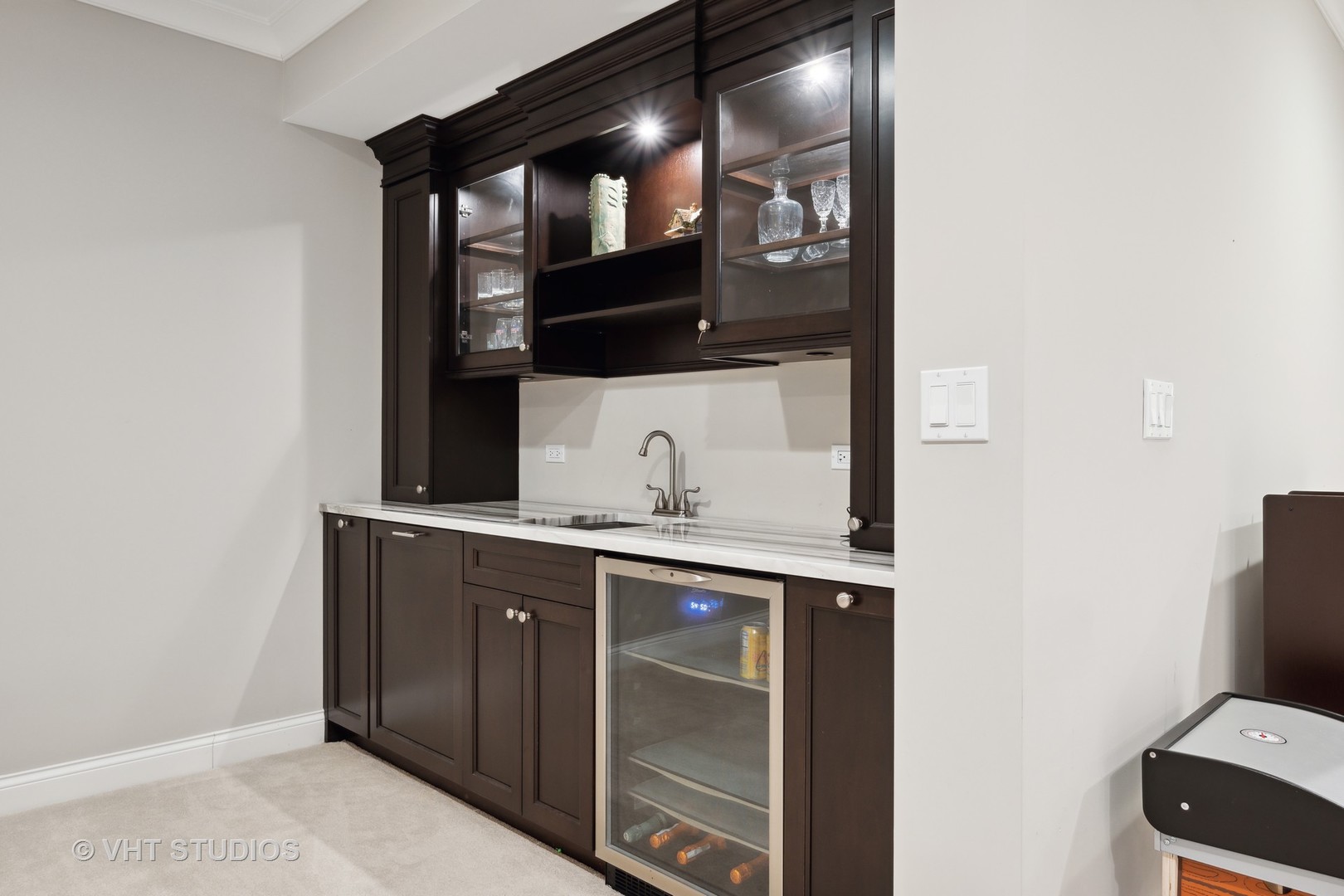 814 17th Street Wilmette, IL 60091 - Photo 38 of 51 a bathroom with a sink and a mirror