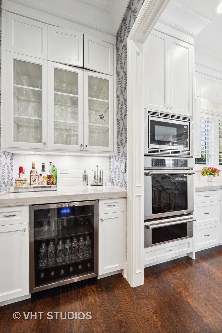 814 17th Street Wilmette, IL 60091 - Photo 8 of 51