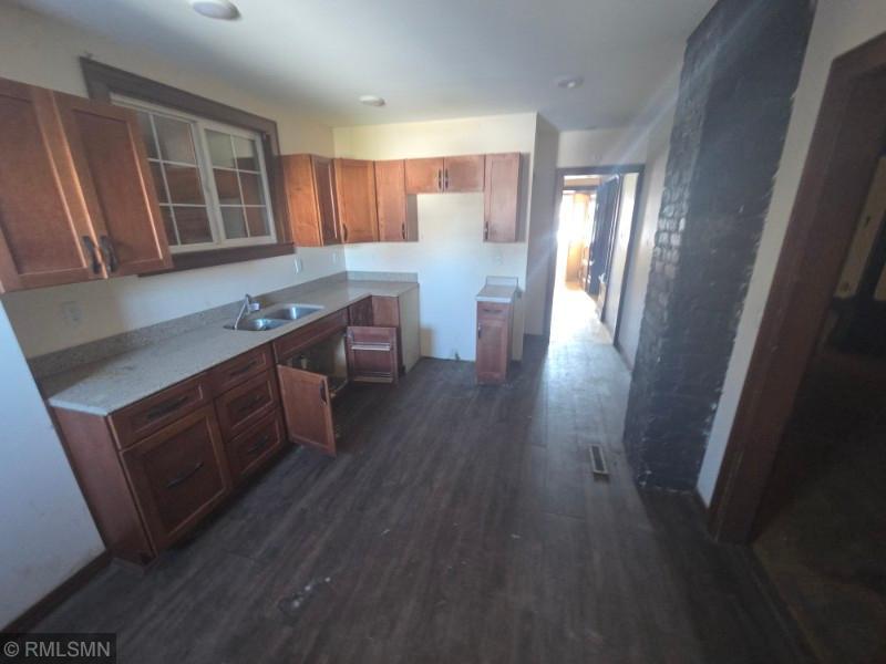 1207 North 18th Street Superior, WI 54880 - Photo 9 of 30