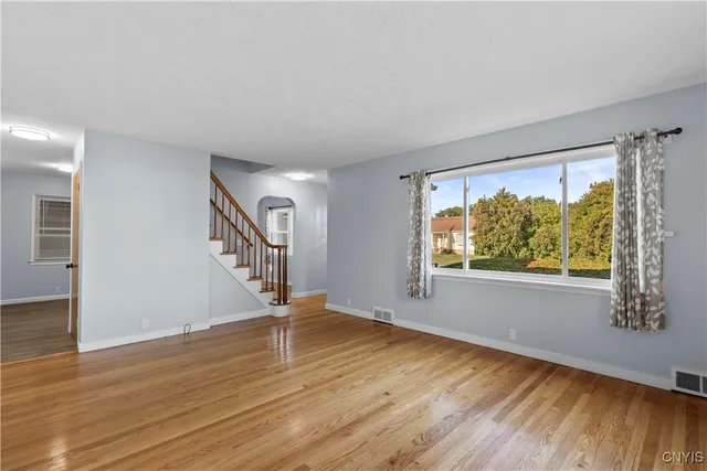 $2,500 | 105 Cooper Avenue, Whitestown, NY 13495