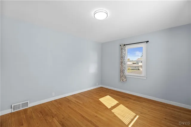 $2,500 | 105 Cooper Avenue, Whitestown, NY 13495