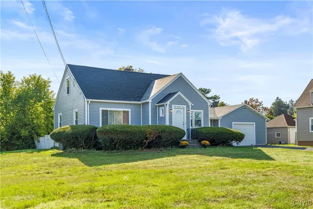 $2,500 | 105 Cooper Avenue, Whitestown, NY 13495