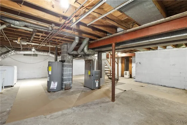 $2,500 | 105 Cooper Avenue, Whitestown, NY 13495