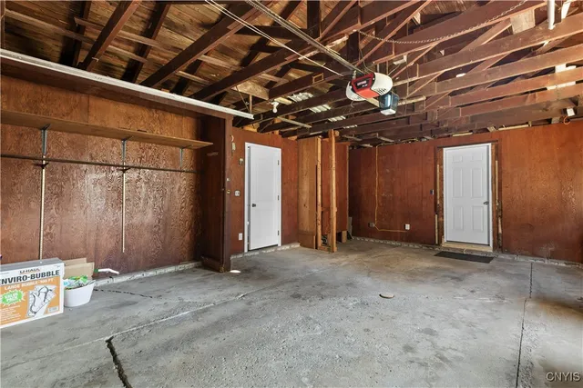 $2,500 | 105 Cooper Avenue, Whitestown, NY 13495