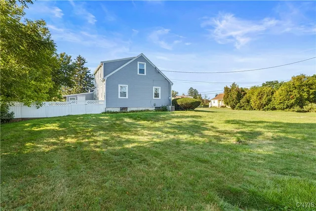 $2,500 | 105 Cooper Avenue, Whitestown, NY 13495