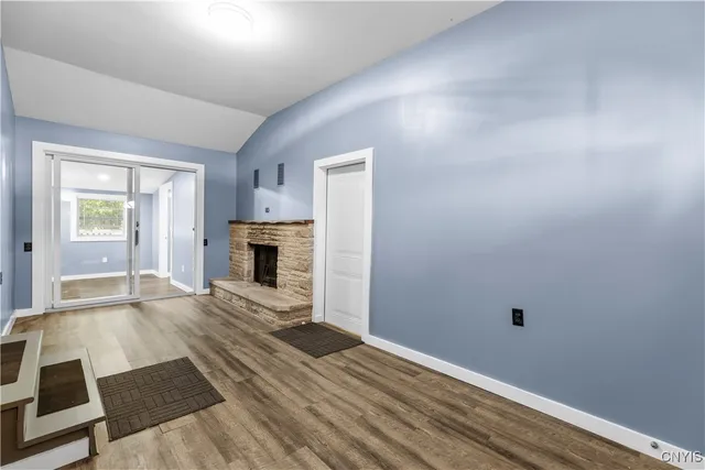 $2,500 | 105 Cooper Avenue, Whitestown, NY 13495