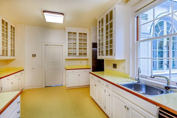 $6,500,000 | 429 Summer Street, Westwood, MA 02090