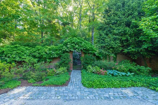$6,500,000 | 429 Summer Street, Westwood, MA 02090