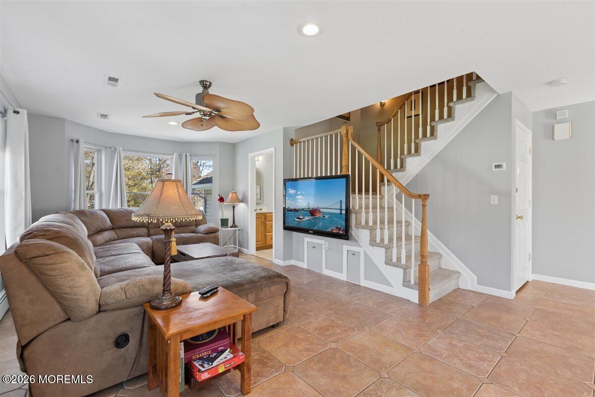 436 Cook Road Jackson, NJ 08527 - Photo 5 of 42 Living room with Stairs