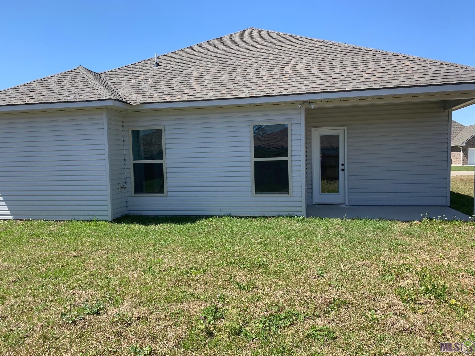 172 Shadow Pointe Road Thibodaux, LA 70301 - Photo 4 of 5 Gallery Image 4