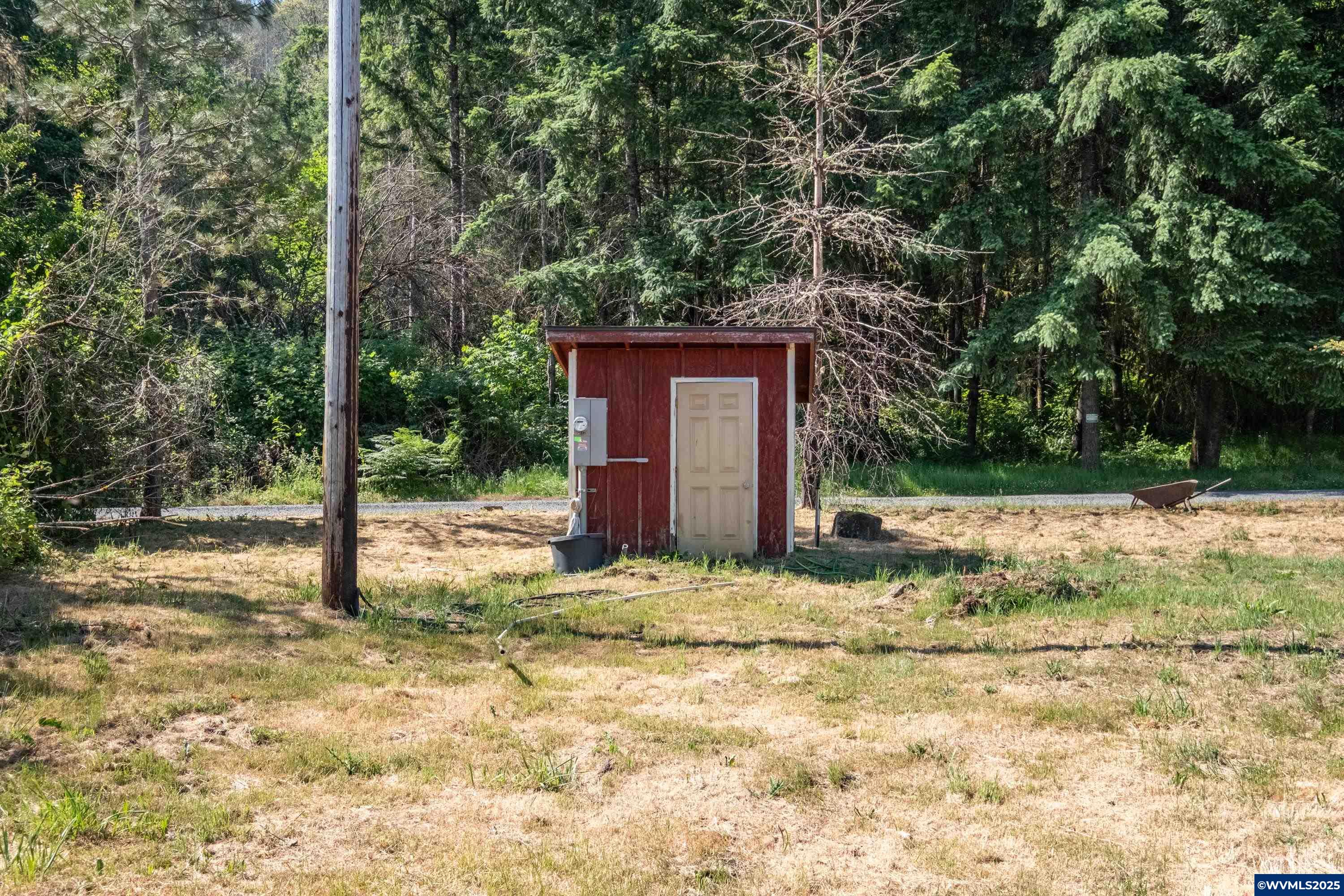 26147 Taylor Park Road Southeast Lyons, OR 97358 - Photo 10 of 25