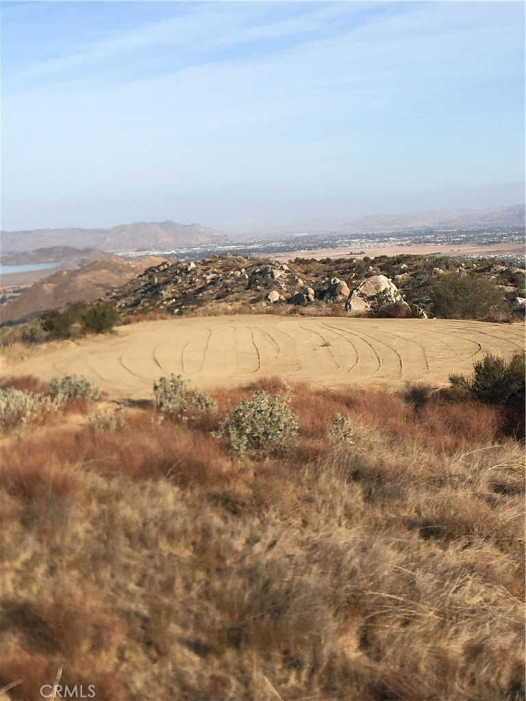 0 Chameleon Road Hemet, CA 92544 - Photo 18 of 19 a view of an ocean