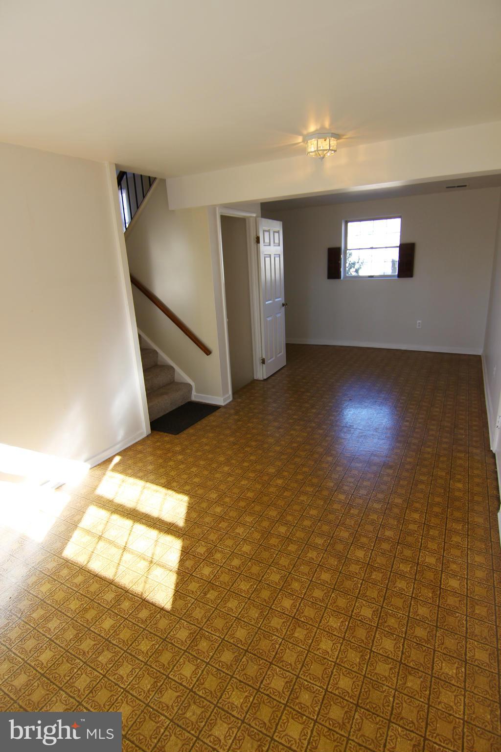 10873 Sandringham Road Cockeysville, MD 21030 - Photo 17 of 30 Interior (General)