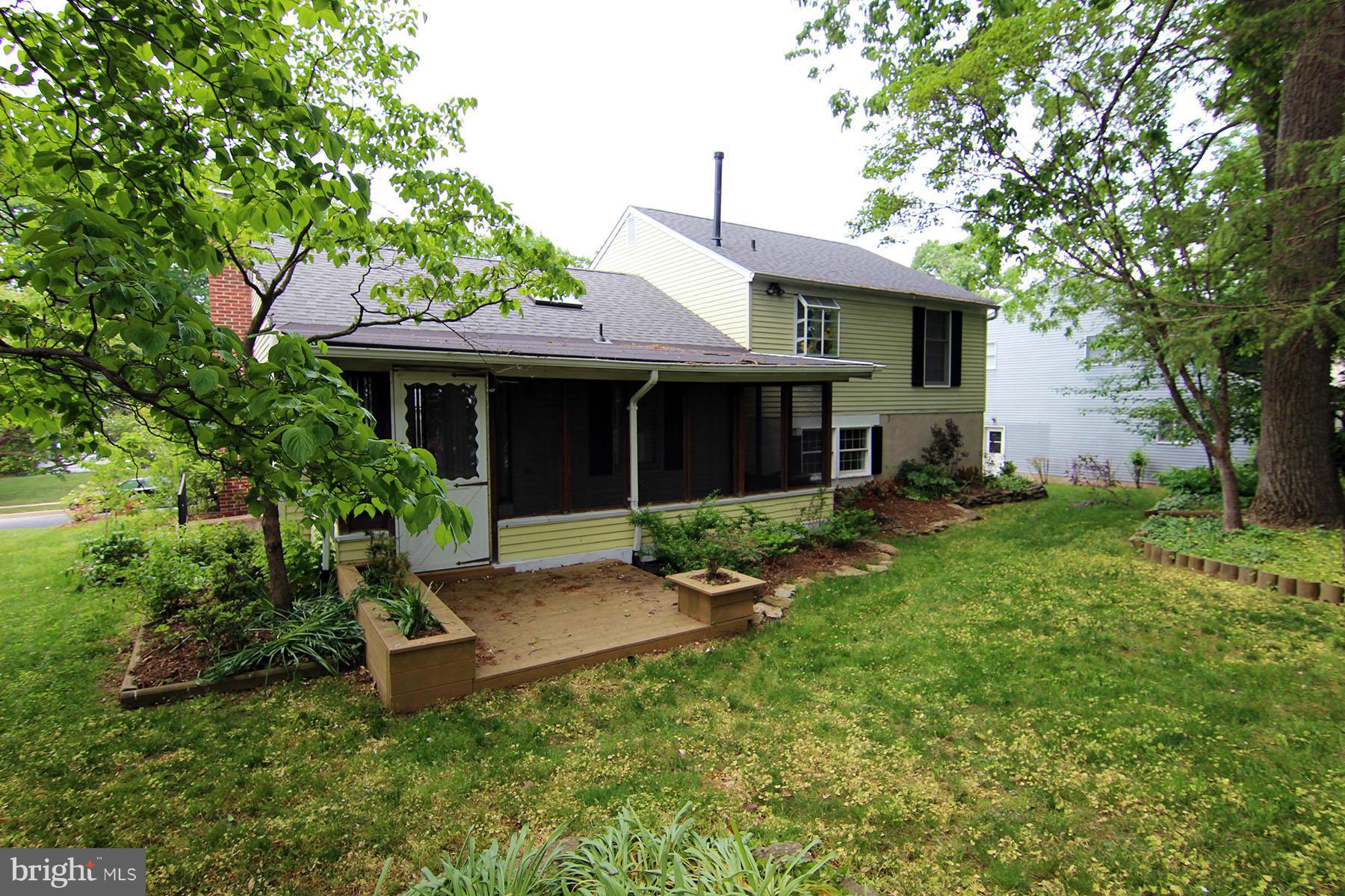 10873 Sandringham Road Cockeysville, MD 21030 - Photo 21 of 30 Exterior (Rear)