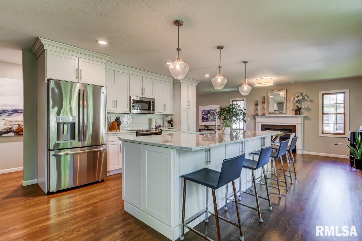 8 Virginia Lane Rochester, IL 62563 - Photo 2 of 41