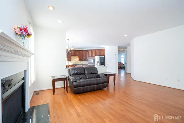 $1,395,000 | 62 Greylynne Drive, Princeton, NJ 08540
