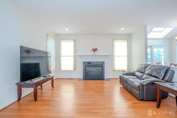 $1,395,000 | 62 Greylynne Drive, Princeton, NJ 08540