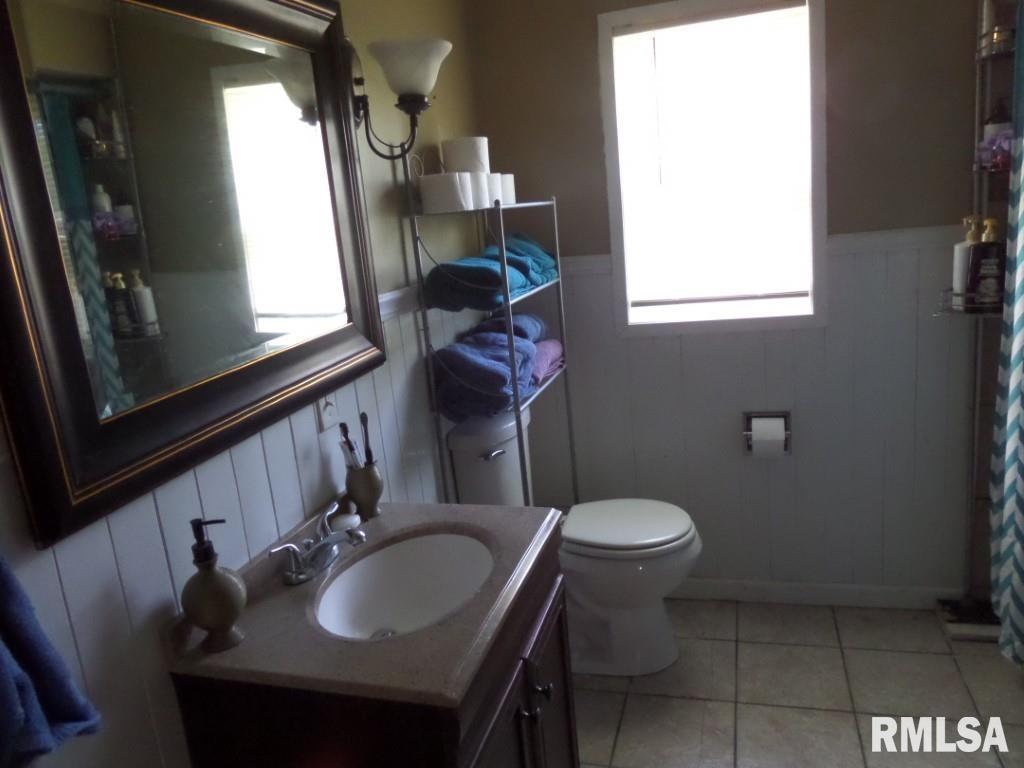 11916 East Diana Road Mount Vernon, IL 62864 - Photo 12 of 13 Gallery Image 12