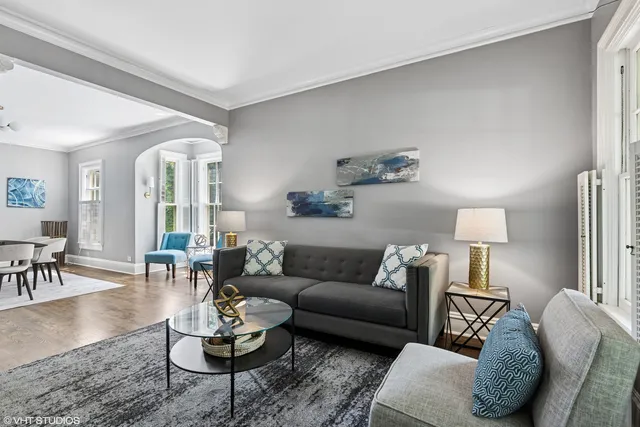 a view of a livingroom and dining room