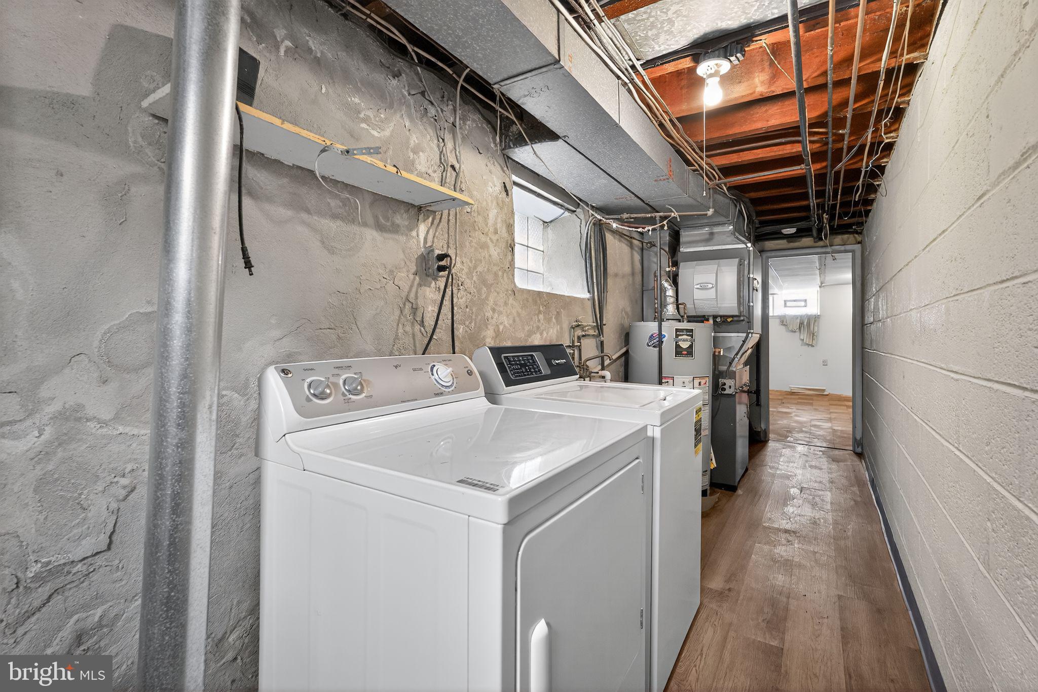 1711 Kendrick Street Philadelphia, PA 19152 - Photo 27 of 29 a utility room with dryer and washer