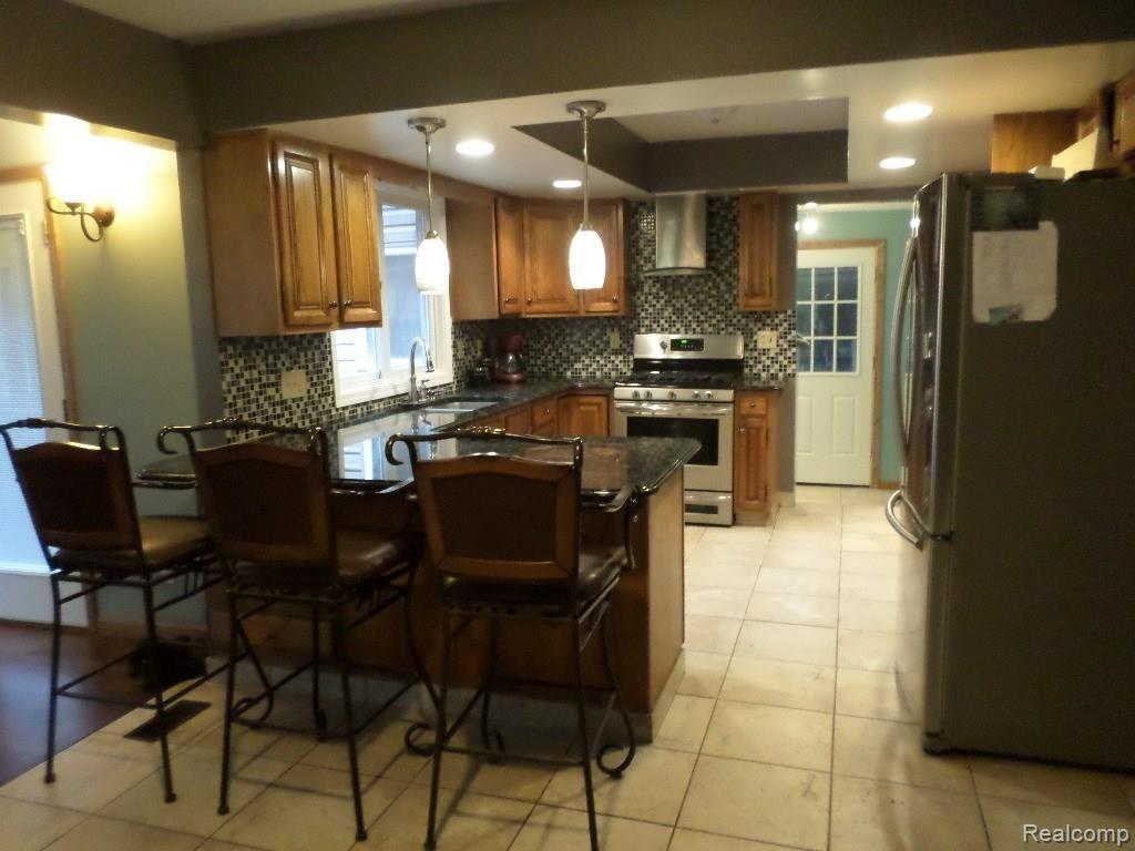 5335 Pyles Road Columbiaville, MI 48421 - Photo 8 of 27 Kitchen.jpg