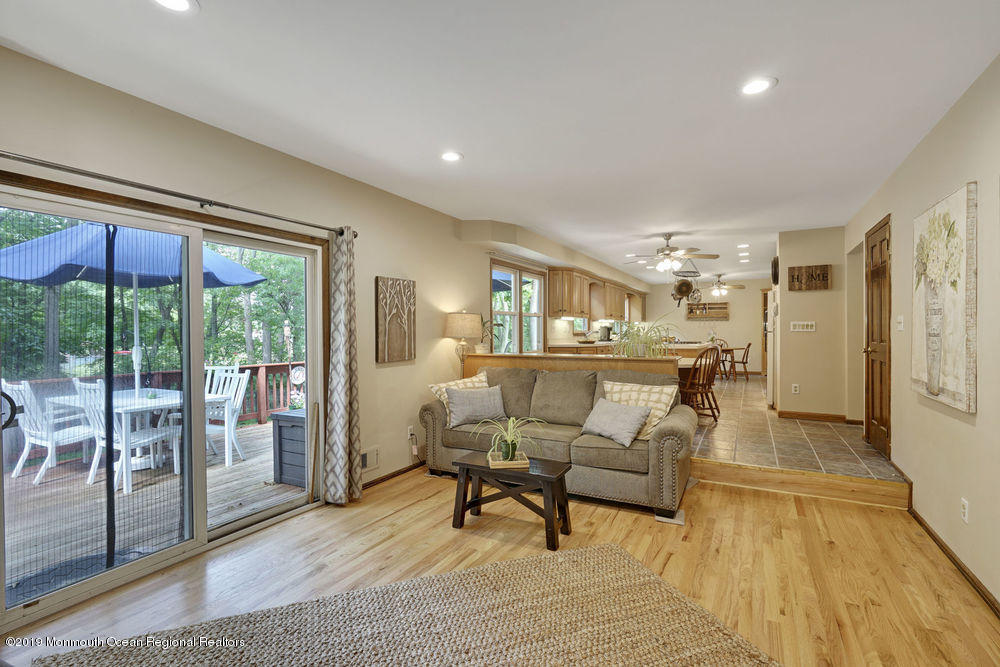 145 Lynch Road Middletown, NJ 07748 - Photo 15 of 33 062_dsc03385-dsc03389