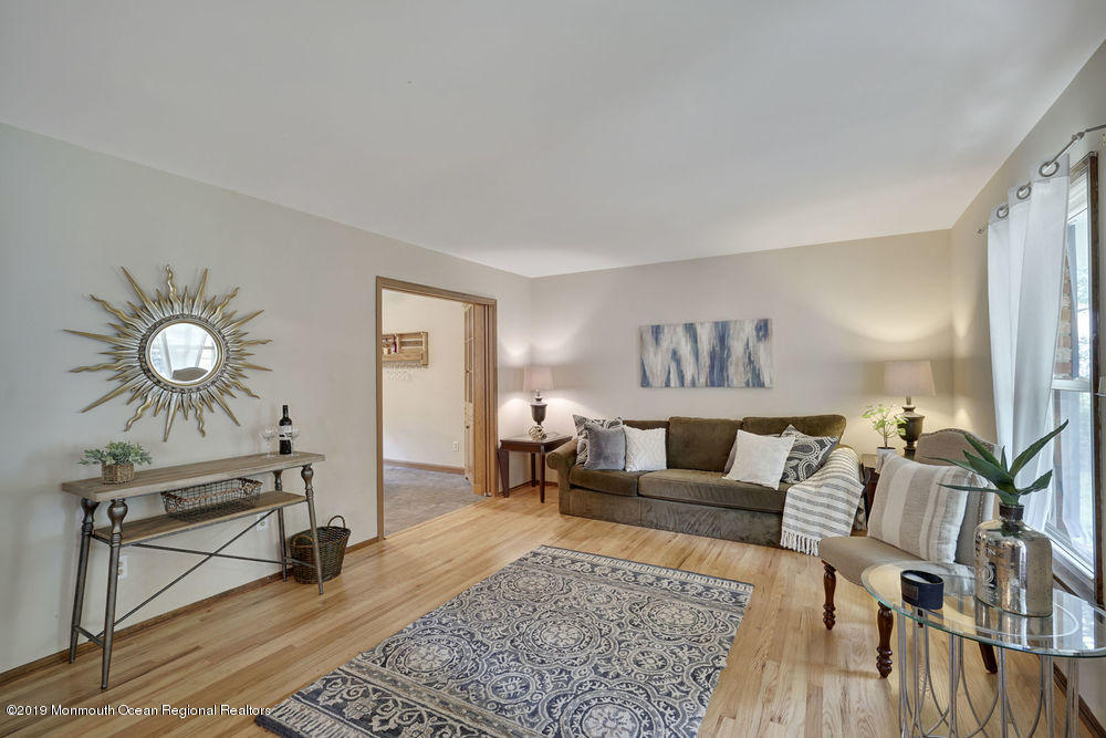 145 Lynch Road Middletown, NJ 07748 - Photo 6 of 33 037_dsc03260-dsc03264