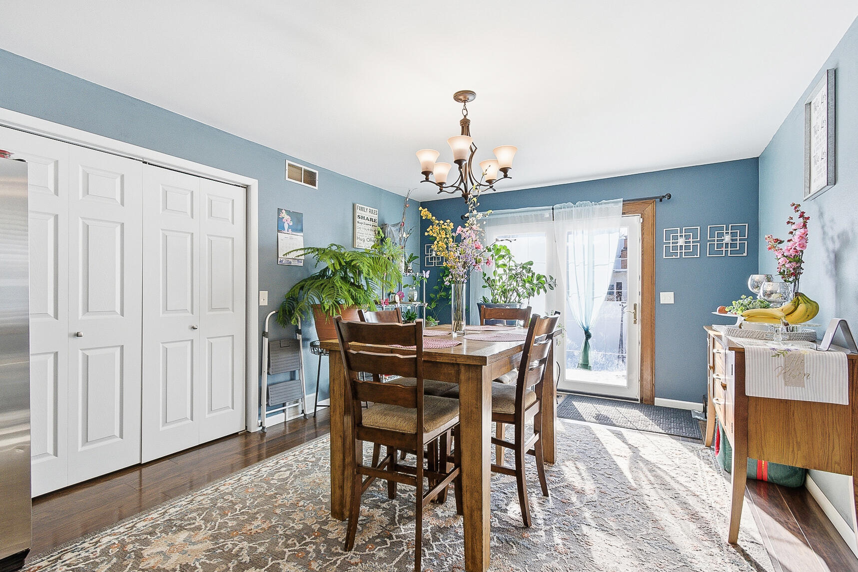 302 Martin Street Fort Atkinson, WI 53538 - Photo 12 of 26 Dinning