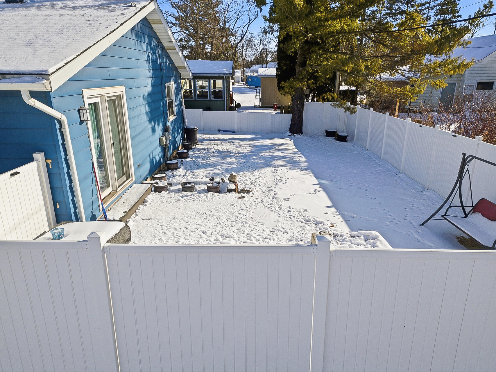 302 Martin Street Fort Atkinson, WI 53538 - Photo 5 of 26 back view