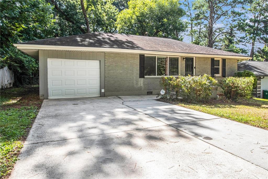 1686 Derrill Drive Decatur, GA 30032 - Photo 4 of 26