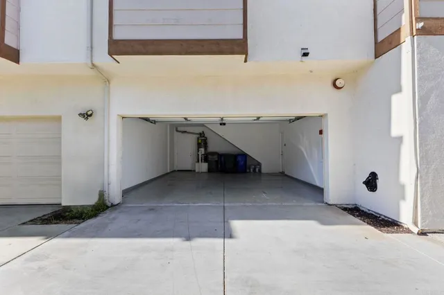 a view of a storage & utility room