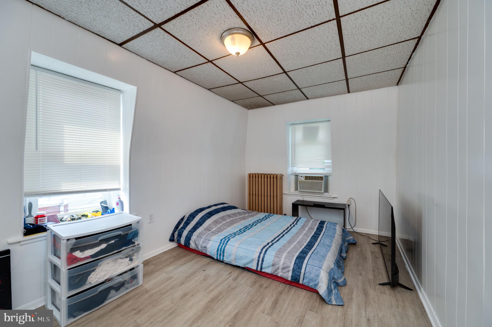 1448 Luzerne Street Reading, PA 19601 - Photo 15 of 32 Cozy bedroom with natural light.