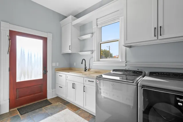 $2,500,000 | 920 Geneva Street, Lake Geneva, WI 53147