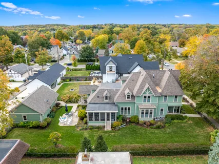 $2,500,000 | 920 Geneva Street, Lake Geneva, WI 53147
