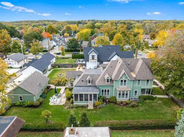 $2,500,000 | 920 Geneva Street, Lake Geneva, WI 53147
