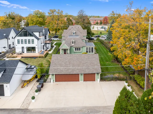 $2,500,000 | 920 Geneva Street, Lake Geneva, WI 53147