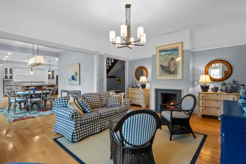 $2,500,000 | 920 Geneva Street, Lake Geneva, WI 53147