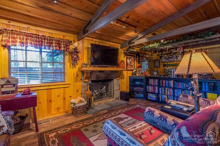 17206 Tholstrup Road Bend, OR 97707 - Photo 7 of 22 Additional Photo